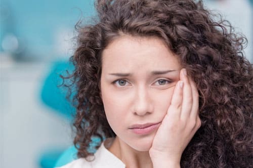 Headaches, Jaw Popping, or Earaches? Signs of TMJ Disorder